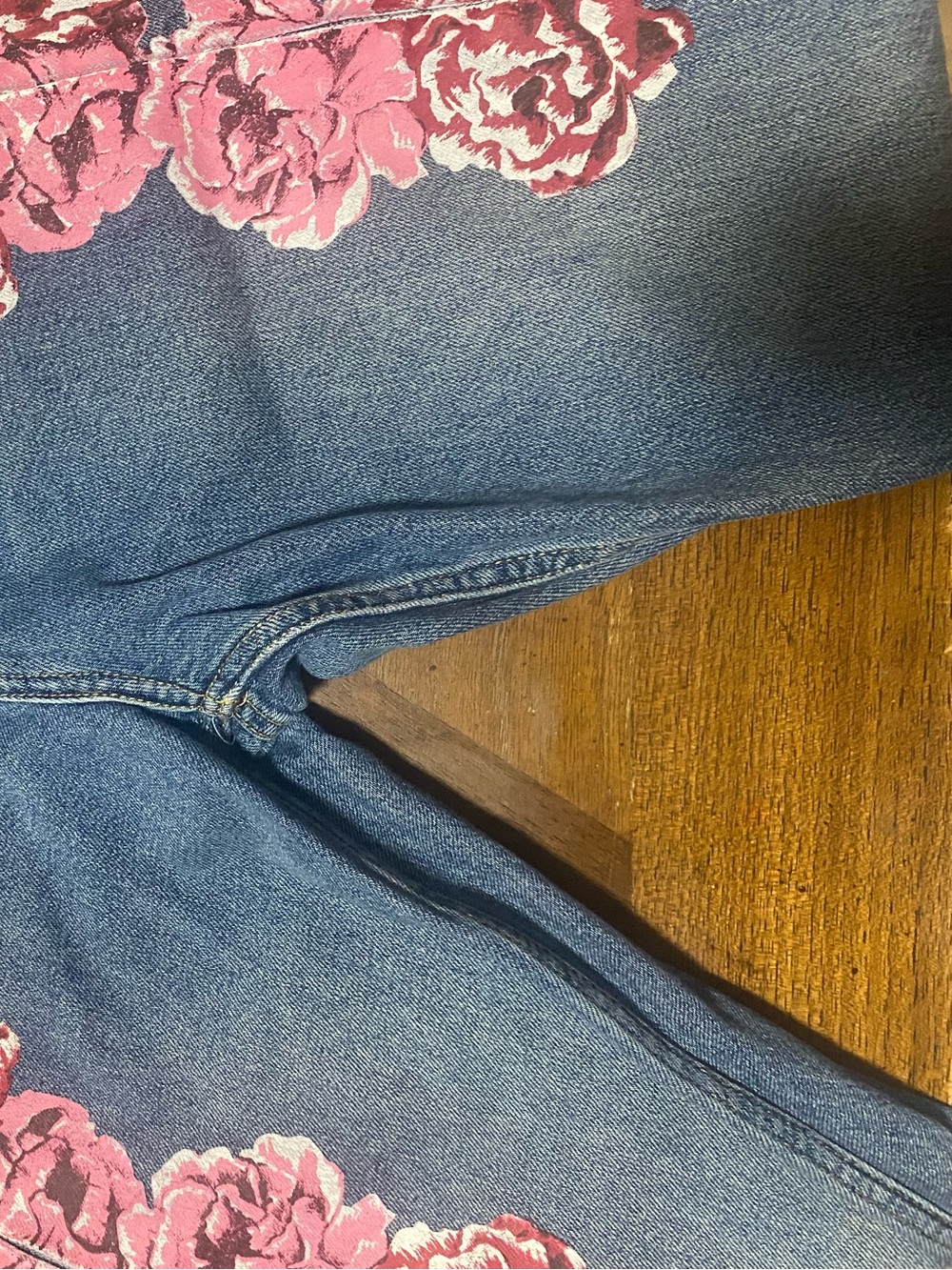 Topshop MOM MOTO Blue Straight-Leg Jeans with Painted Pink Floral Accents